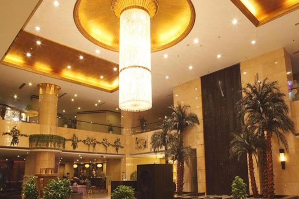 Linyi Blue Horizon Intenational Hotel Exteriér fotografie